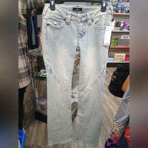 True Religion Joey Low Rise Seaming  Flared Jeans Size 25 NEW With Tags